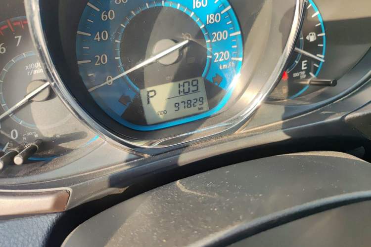 Used Toyota YARiS L Zhi Xuan 2015 1.5E Automatic Charm Edition