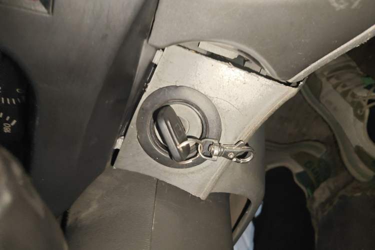 Used Jinbei Hiace 2014 2.0L 5th Generation Kuaiyunwang Business Version 4G19
