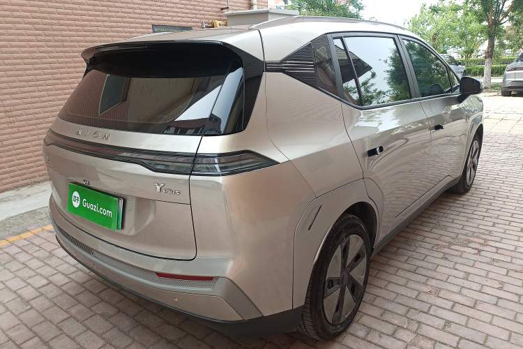 Used AION Y 2024 Younger Rear Right 45 Deg