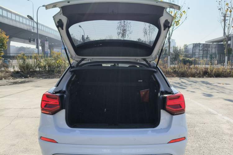 Used Audi Q2L 2018 35 TFSI Fashion Elegant Version China V
