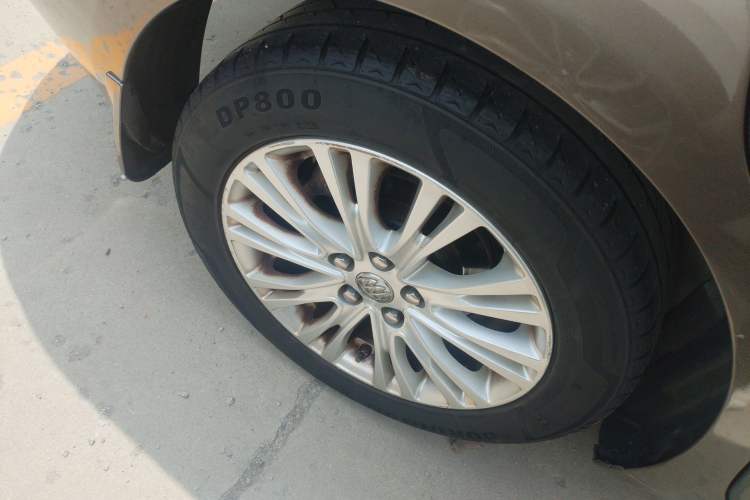 Used Buick GT 2015 15N Automatic Deluxe Edition Right Rear Wheel Hub