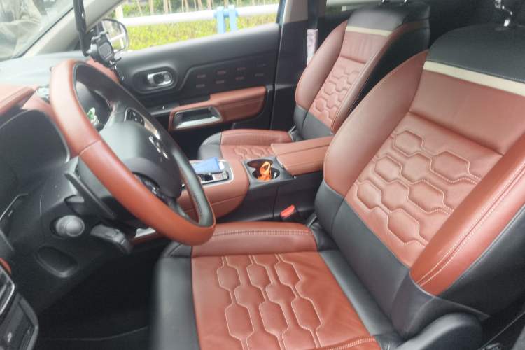 Used Citroen C5 AIRCROSS 2017 380THP Luxury Model Left Front Seat