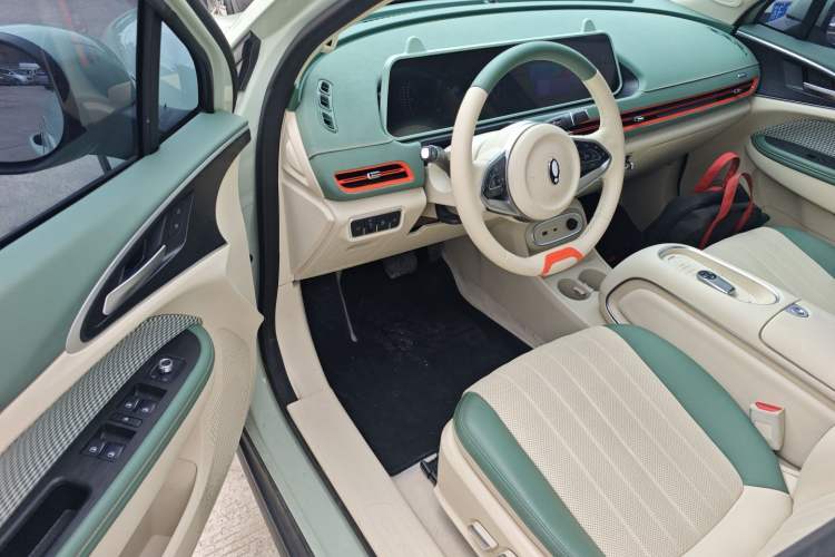 Used ORA Good Cat 2023 401 km Standard Range Premium Version Lithium Iron Phosphate