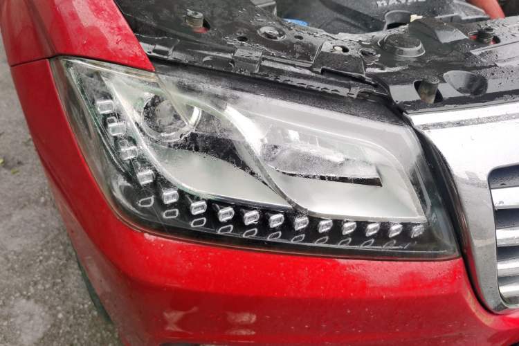 Used Haval H2 2016 Red-Label 1.5T Manual Two-Wheel Drive Luxury Model