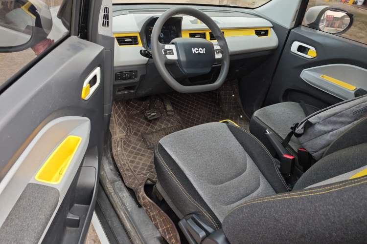 Used Chery QQ Ice Cream 2022 170km Sundae Phosphate Lithium-Ion
