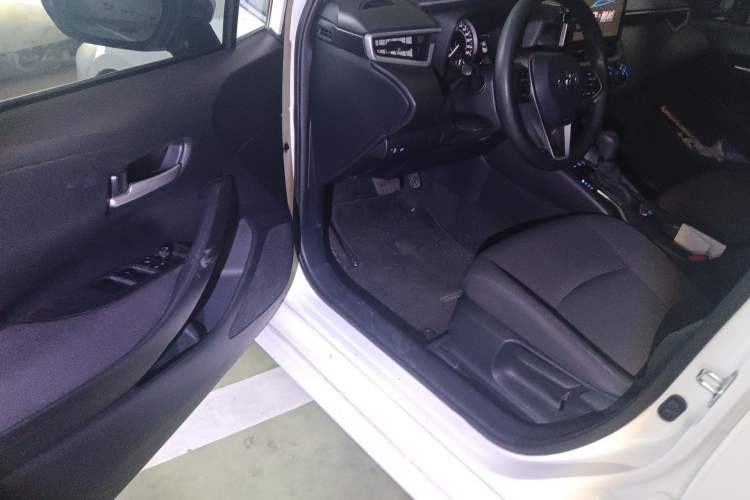 Used Toyota Corolla 2021 1.2T S-CVT Pioneer Edition Driver Seat