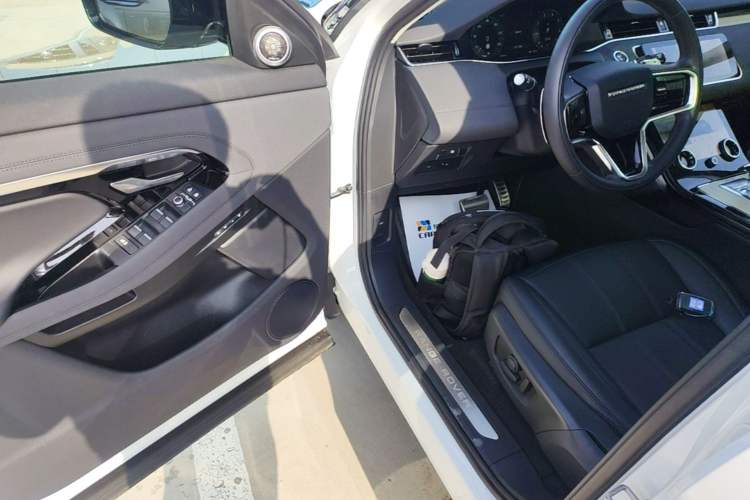 Used Land Rover Range Evoque 2023 Aurora L 249 PS Luxury Edition