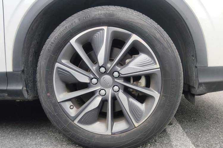 Used Geely Auto Coolray New Energy 2020 1.5T ePro Super Right Front Wheel Hub