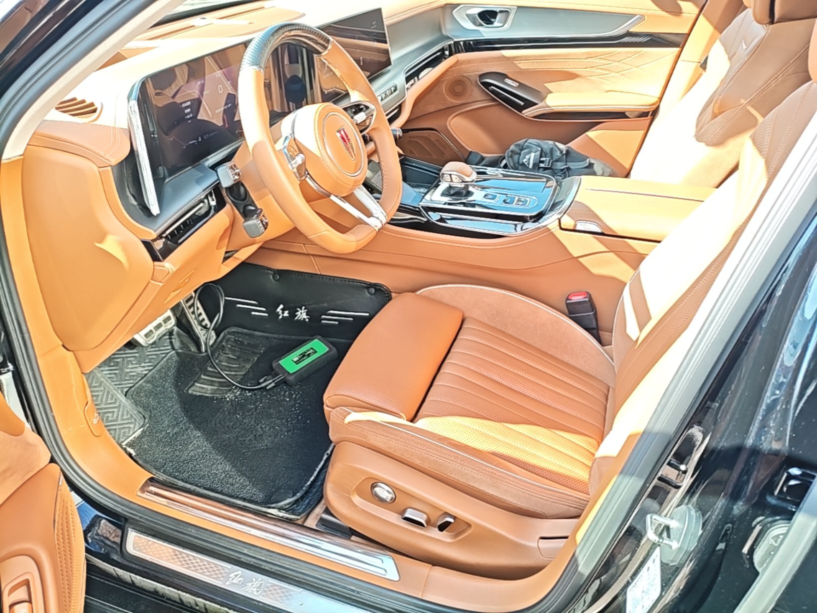 Hongqi H9 2024 2.0T Qichang Private Enjoyment Luxury Edition — снимка 17