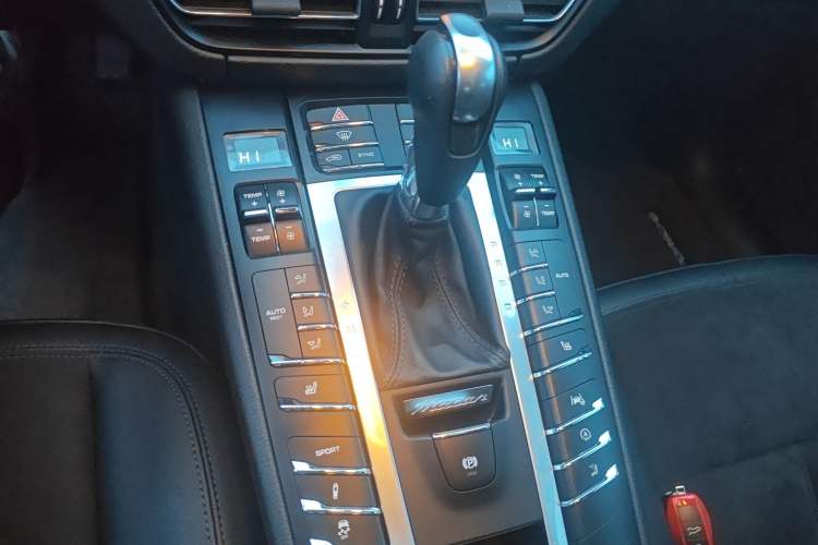 Used Porsche Macan 2021 Macan 2.0T
