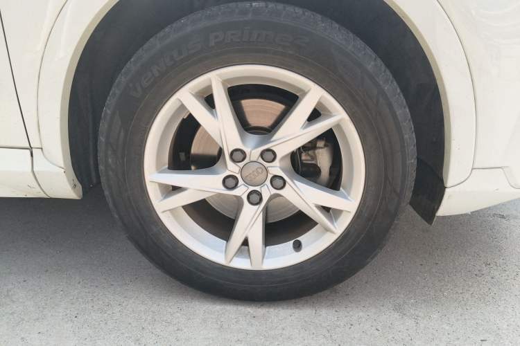 Used Audi Q3 2018 30th Anniversary Edition 30 TFSI Fashion Model Right Front Wheel Hub