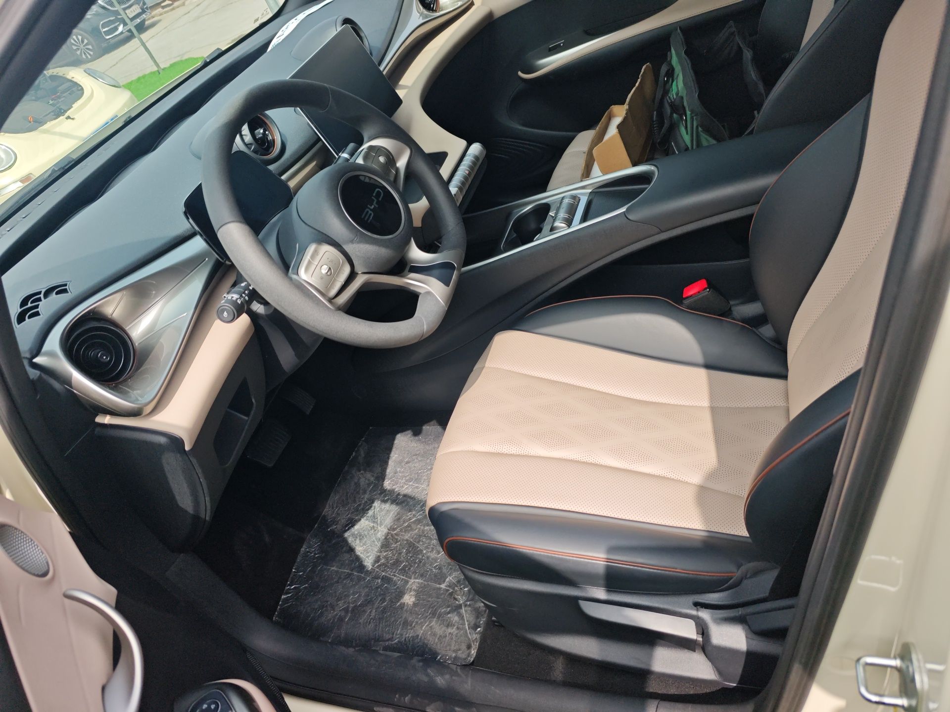 Переднее сиденье в автомобиле