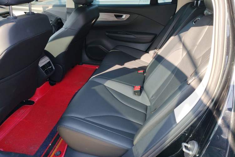 Used Hongqi E-QM5 2024 610 km PLUS
