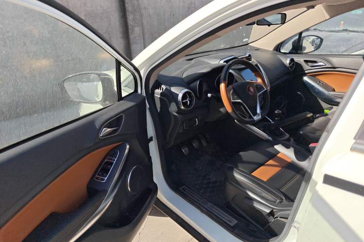 Used BYD Yuan 2016 1.5L Manual Luxury Version