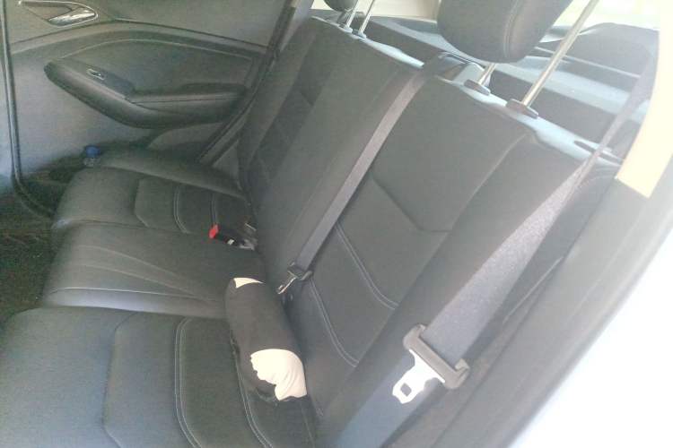 Used BYD Yuan New Energy 2018 EV360 Smart Connect Cool Edition Left Rear Seat