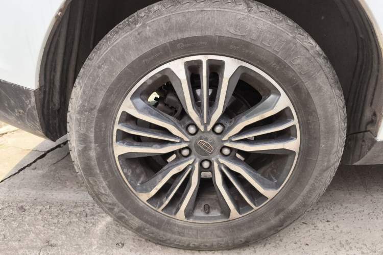 Used Geely Auto Vision X6 2016 1.3T CVT Luxury Model Right Rear Wheel Hub