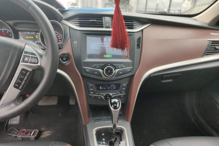 Used BYD G5 2014 1.5TID Automatic Prestige Model
