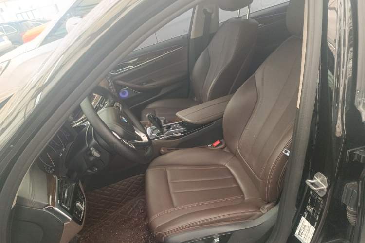 Used BMW 5 Series 2019 525Li Luxury Package