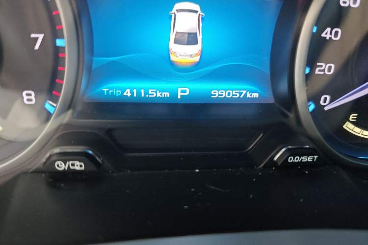 Used Geely Auto Emgrand 2017 Sedan Million Edition 1.5L CVT Luxury Model
