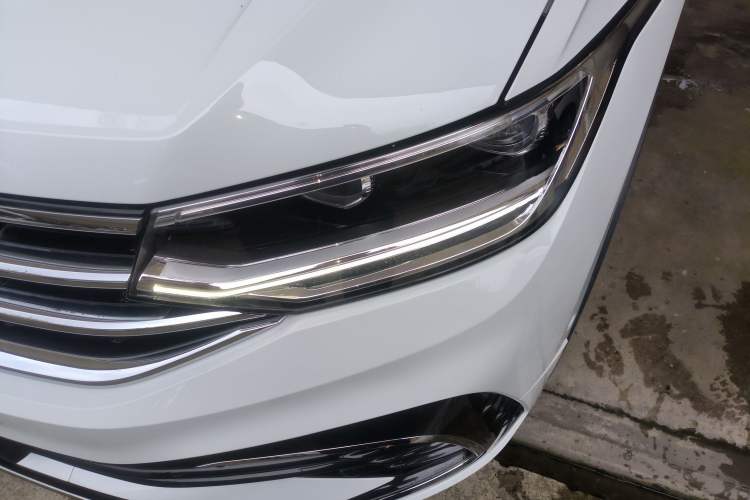 Used Volkswagen Tiguan L 2023 330TSI Automatic Two-Wheel Drive R-Line Enjoyment Edition
