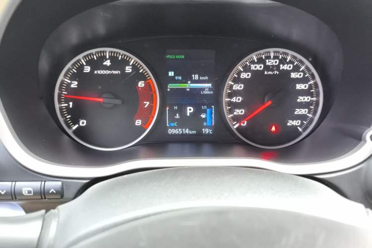 Used Mitsubishi Eclipse Cross 2018 1.5T CVT Two-Wheel Drive Dream Edition Odometer Close Up