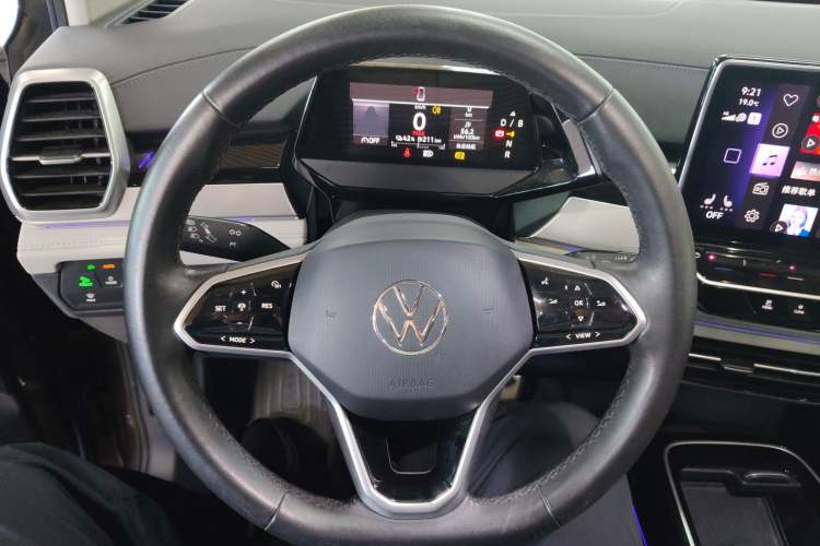 Used Volkswagen ID.6 CROZZ 2021 Long-Range PRO Edition Steering Wheel