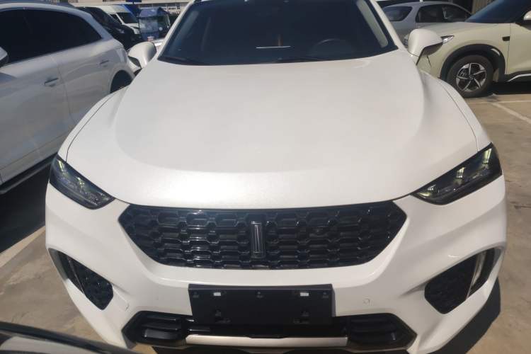 Used Wey VV7 2017 2.0T Ultra-Luxury Version Front