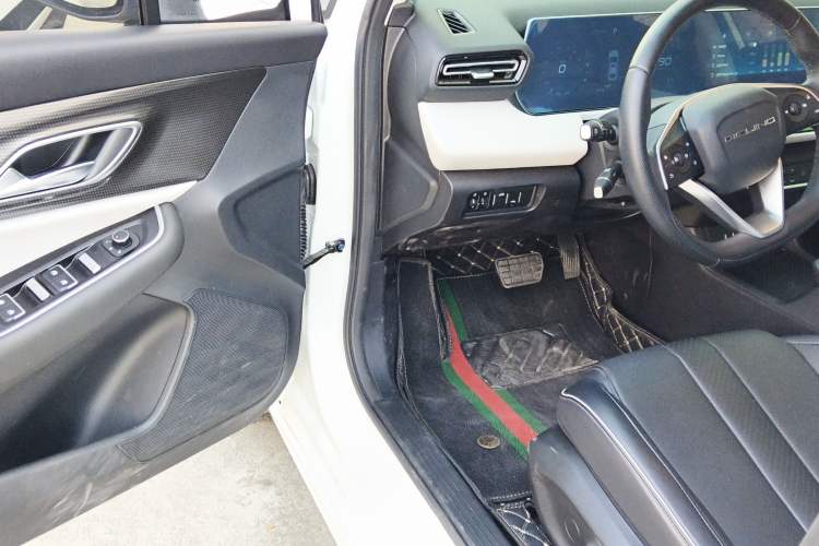 Used BAIC Beijing EU5 PLUS 2024 R600 Premium Travel Edition