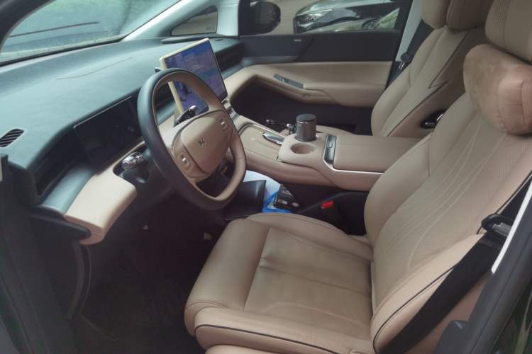 Used XPeng X9 2024 702 Ultra-Long Range Max