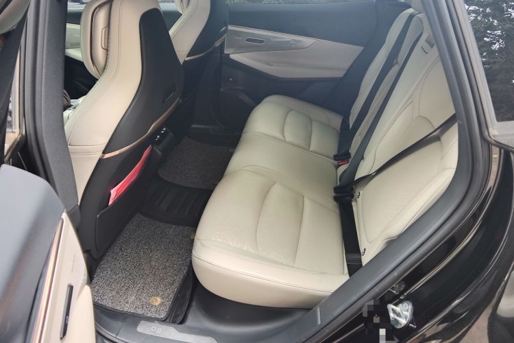 Used Lynk & Co 08 EM-P 2023 245km Ultra-Long Range Halo