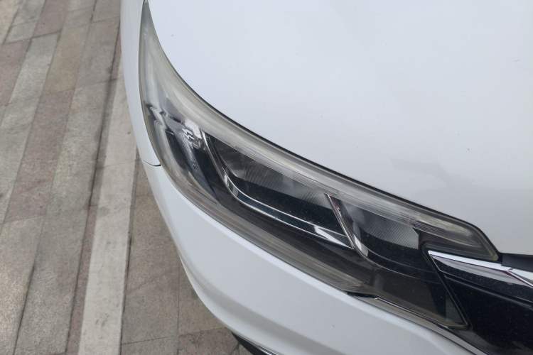 Used Honda CR-V 2015 2.4L two-wheel drive luxury version
