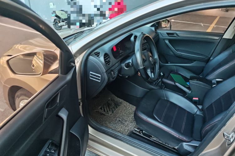 Used Volkswagen Jetta 2013 1.6L Manual Fashion Edition Driver Seat