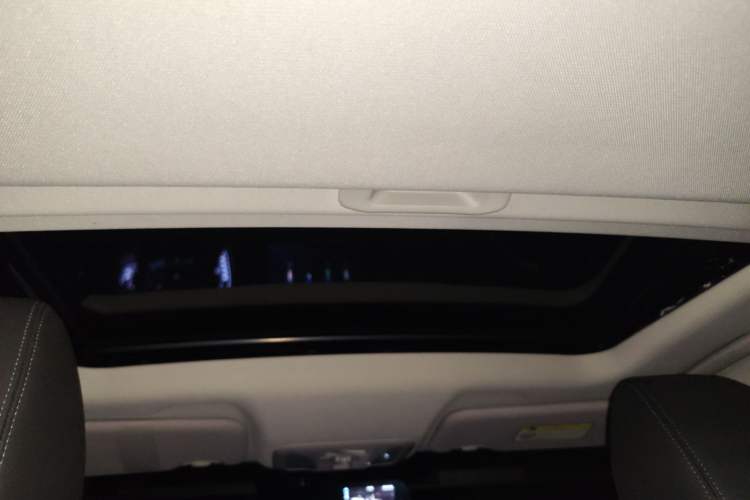 Used Dongfeng Aeolus Yixuan 2020 230T Automatic Advanced Edition
