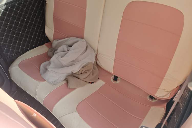 Used Wuling Hongguang MINIEV 2022 Macaron Premium Model – Lithium Ternary Battery
