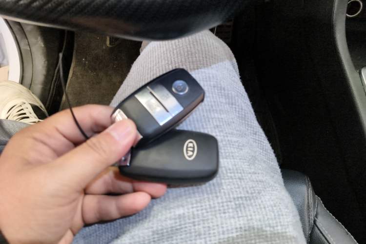 Used Kia KX5 2016 1.6T Automatic Two-Wheel Drive DLX
