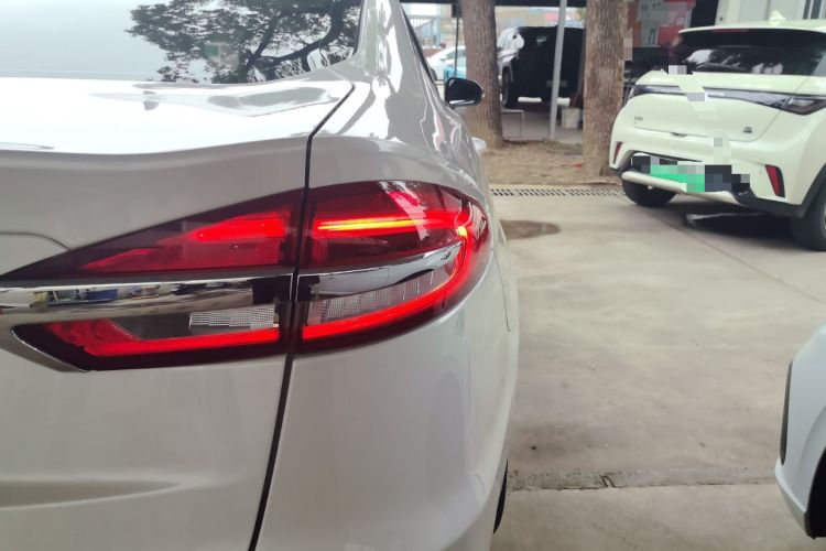 Used Ford Mondeo 2018 EcoBoost 180 Smart Control Fashion Model China V Standard
