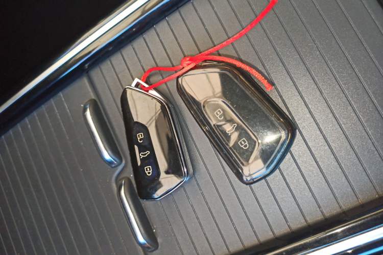 Used Volkswagen ID.4 X 2021 Pro Smart Long-Range Edition