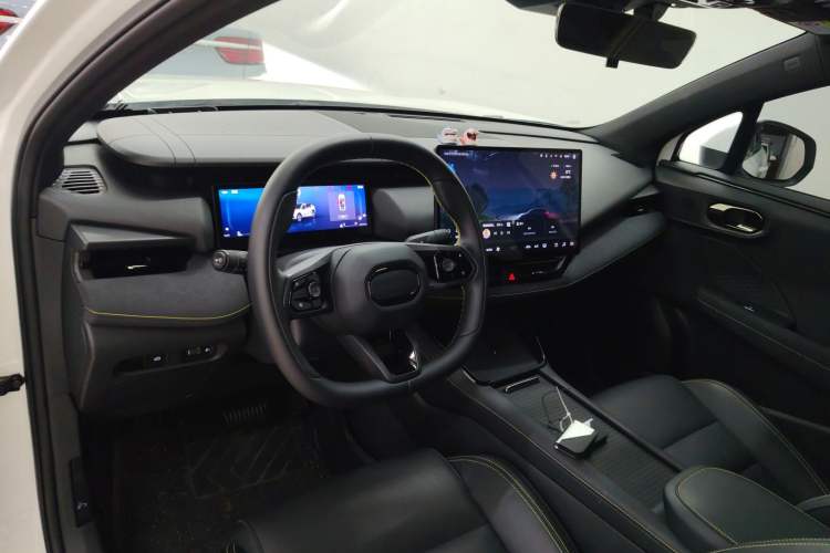 Used Lynk & Co 06 2025 Renew 1.5T Pro
