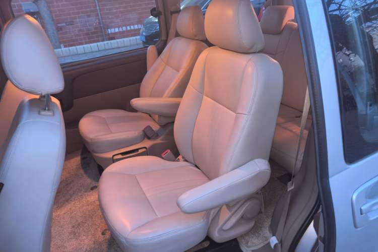 Used Buick GL8 2014 2.4L Classic Edition