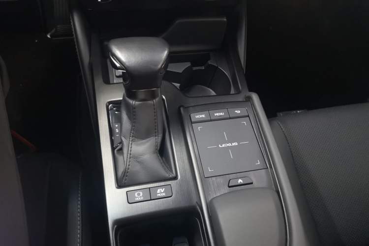 Used Lexus ES 2021 300h Deluxe Edition