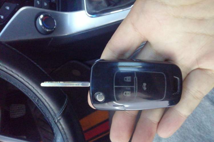 Used Chevrolet Cruze 2013 Hatchback 1.6L Manual Luxury Model
