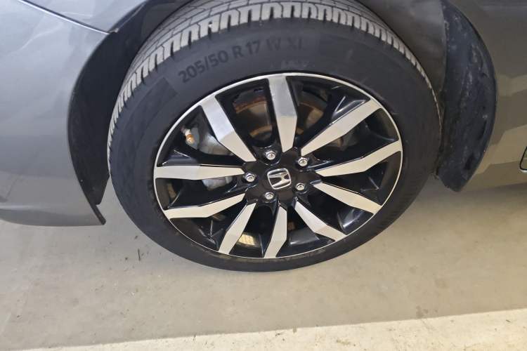 Used Honda Civic 2014 1.8L automatic luxury edition