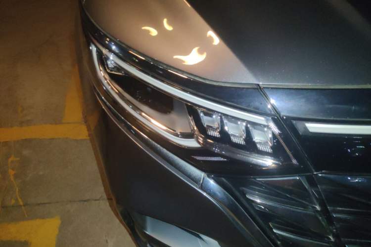 Used Roewe iMAX8 New Energy 2022 Silver Edition Right Front Headlight