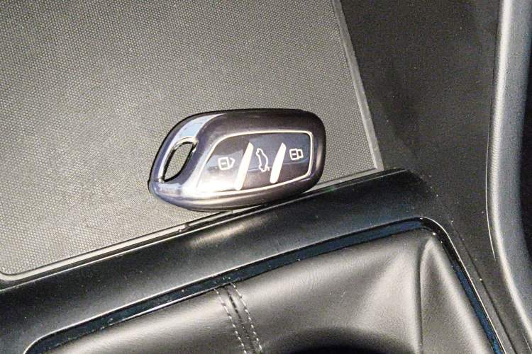 Used Roewe i5 2023 1.5L Manual Comfort Edition Vehicle Key