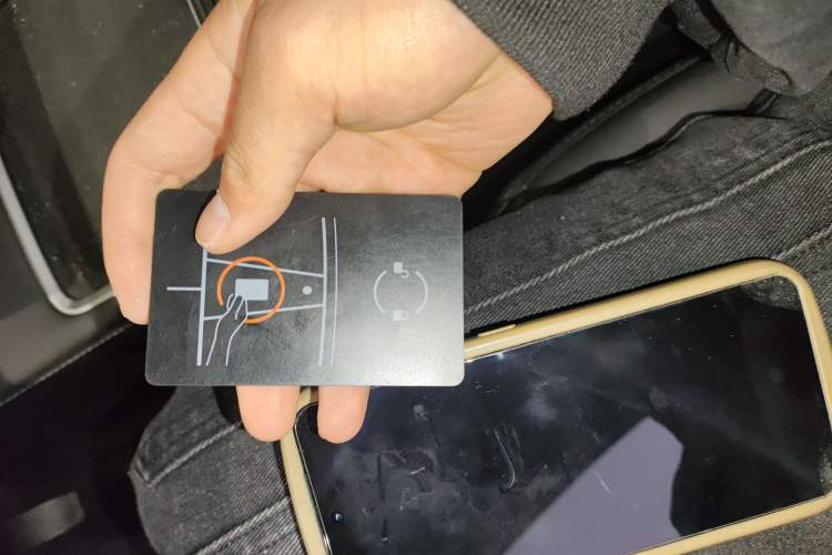 Used Tesla Model Y 2022 Long-Range All-Wheel-Drive Version