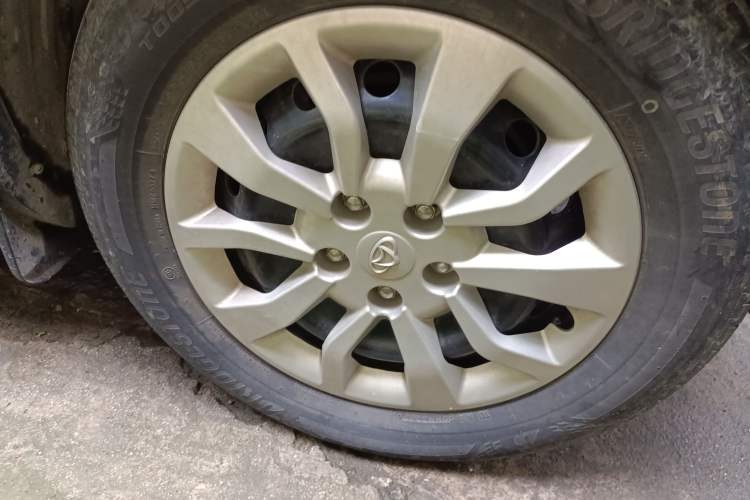 Used CHANGAN OSHAN X70A 2018 1.5L Manual Standard Edition
