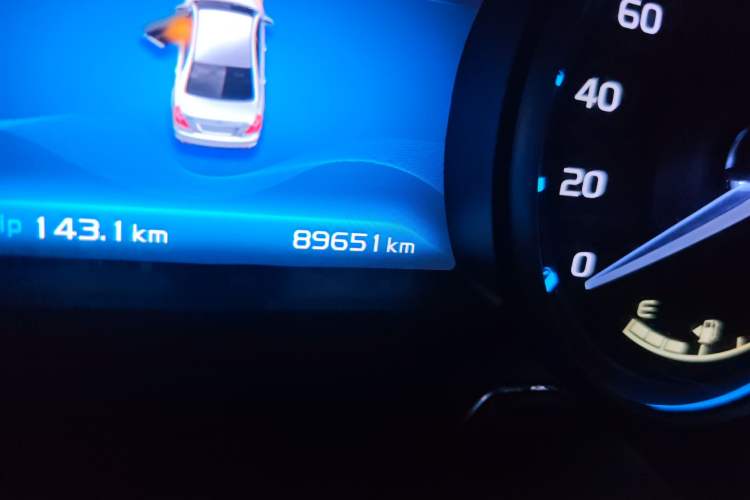 Used Geely Auto Emgrand 2017 Sedan Million Edition 1.5L Manual Luxury Model Odometer Close Up