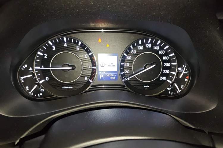 Used Nissan Patrol 2017 5.6L Standard Edition Odometer Close Up