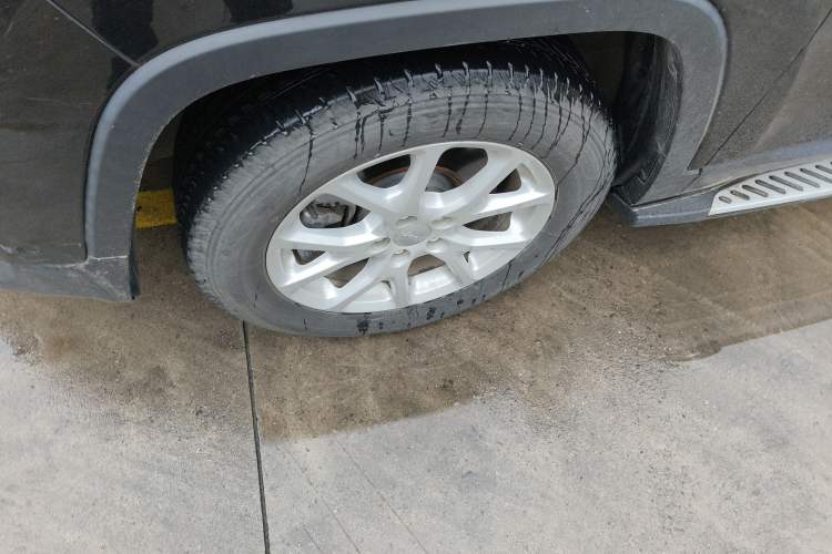 Used Jeep Cherokee 2016 2.0L Superior Edition