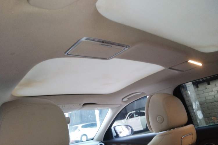 Used Mercedes-Benz E-Class 2018 Facelift E 300 L Luxury Edition
